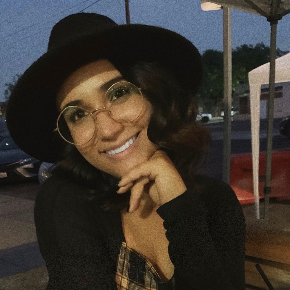 Meet your Posher, Jacqueline